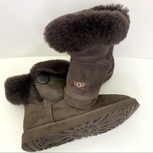 UGG Bailey Button II Suede Brown Boots, Sz 10